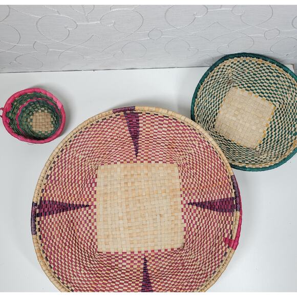 Vintage Handmade Malian Woven Wall Baskets 5" -15" Pink Green Wall Decor - Picture 4 of 16